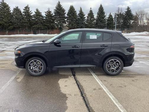 2025 Alfa Romeo Tonale EAWD