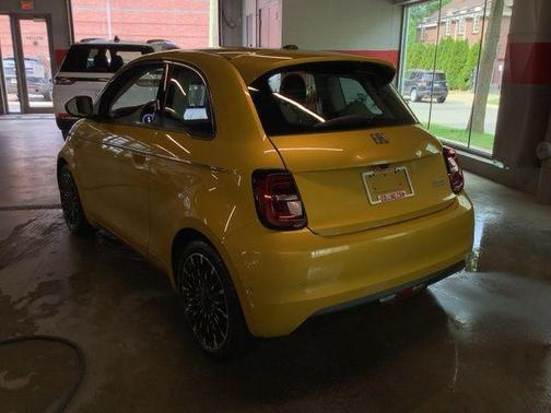 Miami Sunset 2026 FIAT 500e Battery Electric