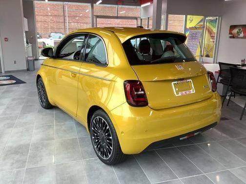 Miami Sunset 2026 FIAT 500e Battery Electric