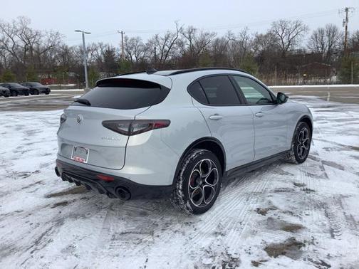 2025 Alfa Romeo Stelvio Sprint AWD