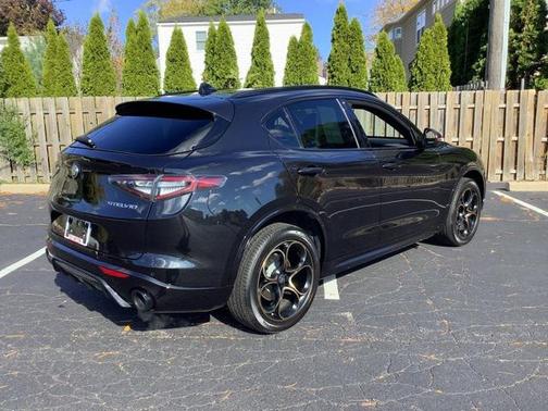 2025 Alfa Romeo Stelvio Sprint AWD