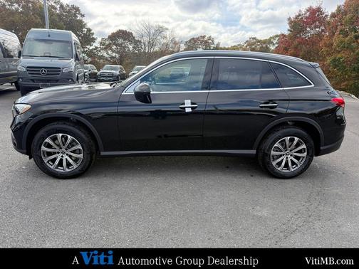 2026 Mercedes-Benz GLC 300 4MATIC