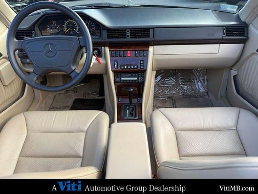 1995 Mercedes-Benz E-Class E 320