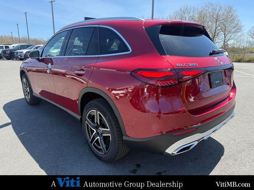 MANUFAKTUR Patagonia Red Metallic 2026 Mercedes-Benz GLC 300 4MATIC