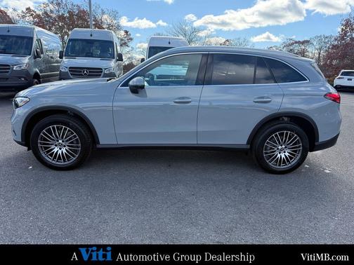 2026 Mercedes-Benz GLC 300 4MATIC