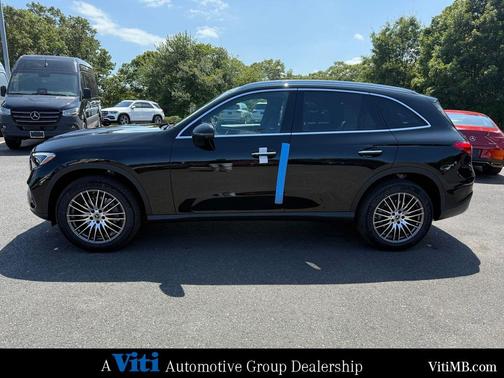 2026 Mercedes-Benz GLC 300 4MATIC