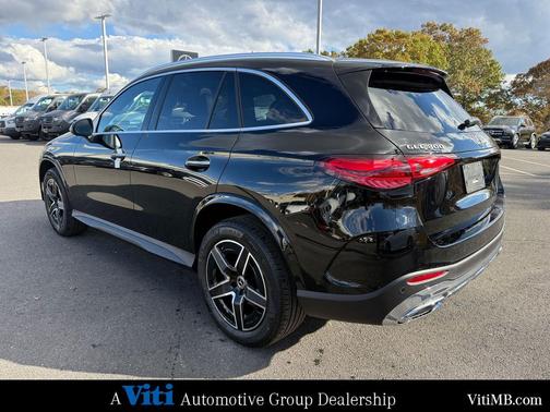 2026 Mercedes-Benz GLC 300 4MATIC