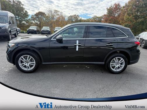 2026 Mercedes-Benz GLC 300 4MATIC