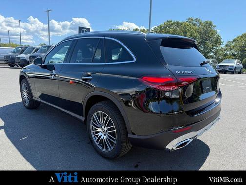 2026 Mercedes-Benz GLC 300 4MATIC