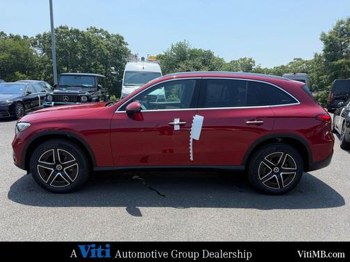 MANUFAKTUR Patagonia Red Metallic 2026 Mercedes-Benz GLC 300 4MATIC