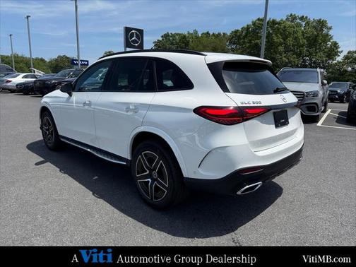 2025 Mercedes-Benz GLC 300 4MATIC