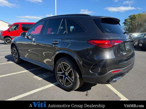 2026 Mercedes-Benz GLC 300 4MATIC