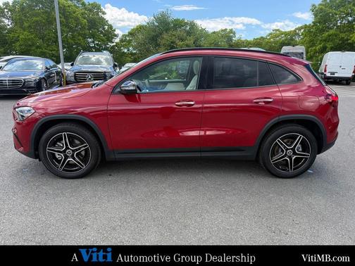 MANUFAKTUR Patagonia Red 2026 Mercedes-Benz GLA 250 4MATIC