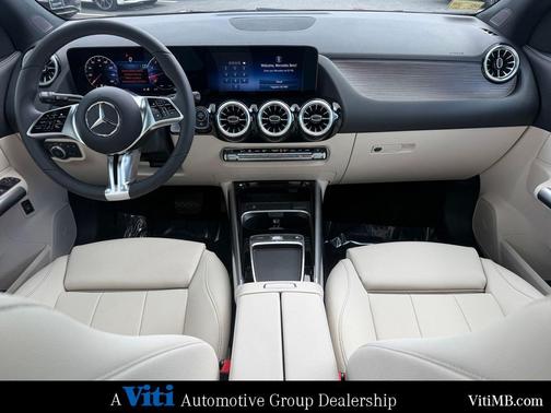 MANUFAKTUR Patagonia Red 2026 Mercedes-Benz GLA 250 4MATIC