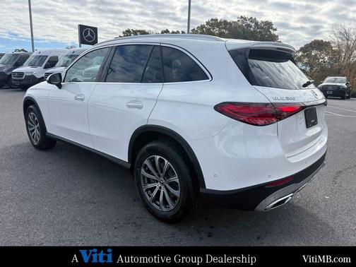 2026 Mercedes-Benz GLC 300 4MATIC