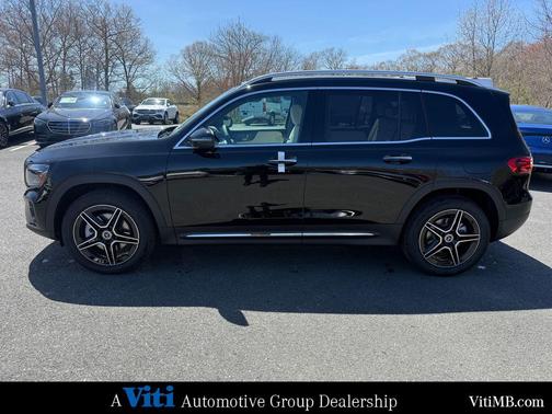 Black 2026 Mercedes-Benz GLB 250 4MATIC