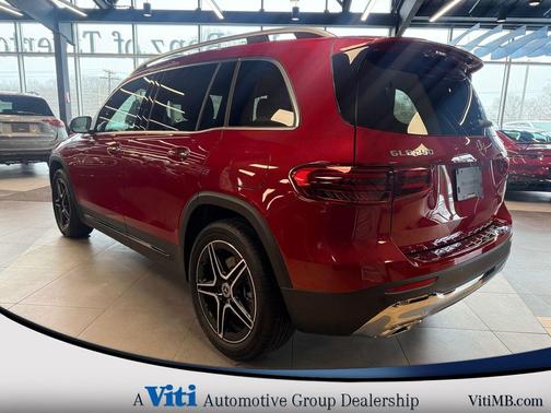 MANUFAKTUR Patagonia Red Metallic 2026 Mercedes-Benz GLB 250 4MATIC