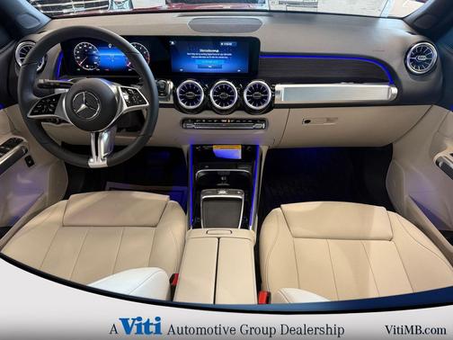 MANUFAKTUR Patagonia Red Metallic 2026 Mercedes-Benz GLB 250 4MATIC