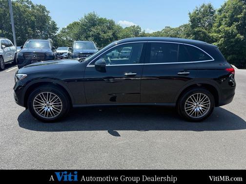 2025 Mercedes-Benz GLC 300 4MATIC