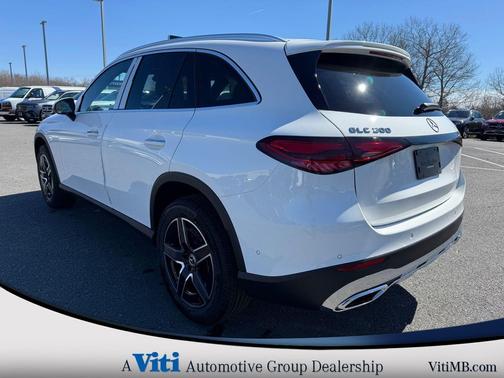Polar White 2026 Mercedes-Benz GLC 300 4MATIC