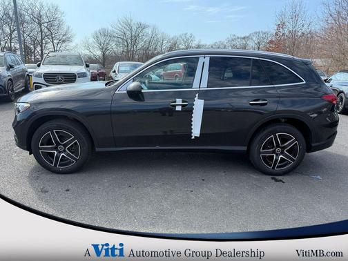Graphite Gray Metallic 2026 Mercedes-Benz GLC 300 4MATIC