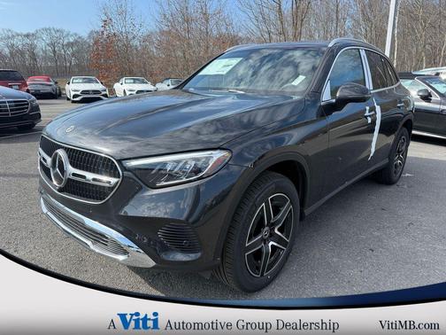 Graphite Gray Metallic 2026 Mercedes-Benz GLC 300 4MATIC
