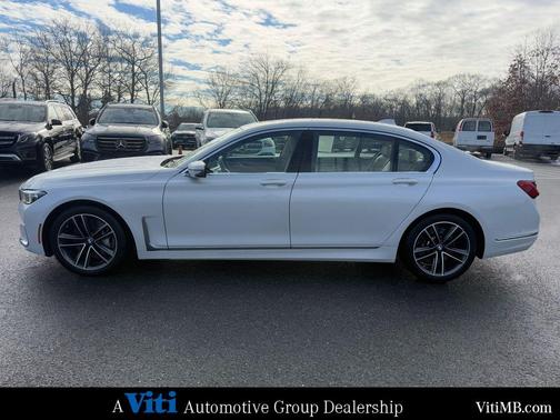 2022 BMW 750 i xDrive