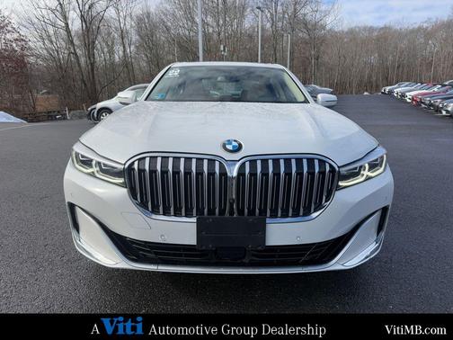 2022 BMW 750 i xDrive