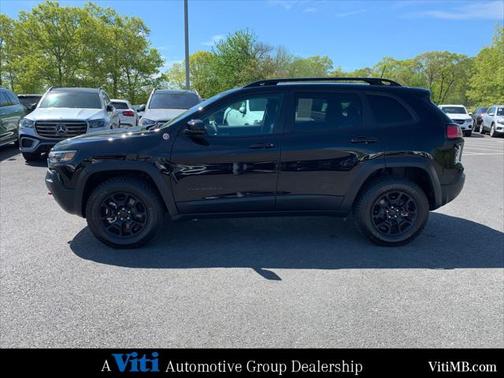 2022 Jeep Cherokee Trailhawk