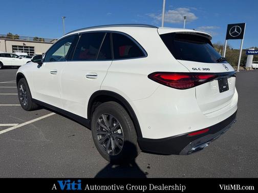 2026 Mercedes-Benz GLC 300 4MATIC