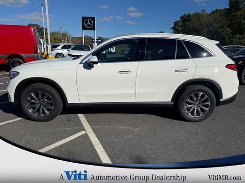 2026 Mercedes-Benz GLC 300 4MATIC