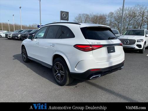 2025 Mercedes-Benz GLC 300 4MATIC