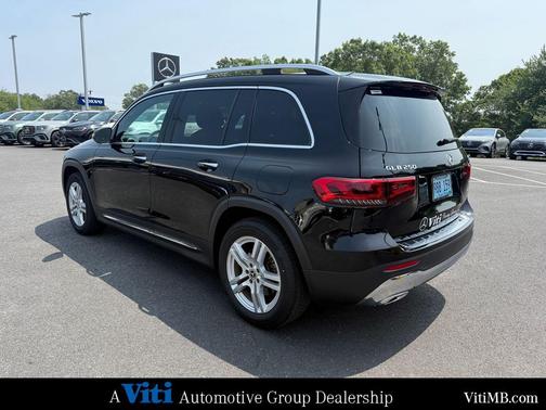 Night Black 2022 Mercedes-Benz GLB 250 4MATIC