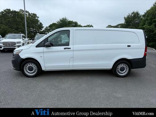 2022 Mercedes-Benz Metris Base