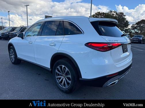 2026 Mercedes-Benz GLC 300 4MATIC