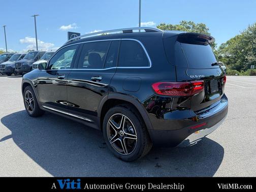 2026 Mercedes-Benz GLB 250 4MATIC