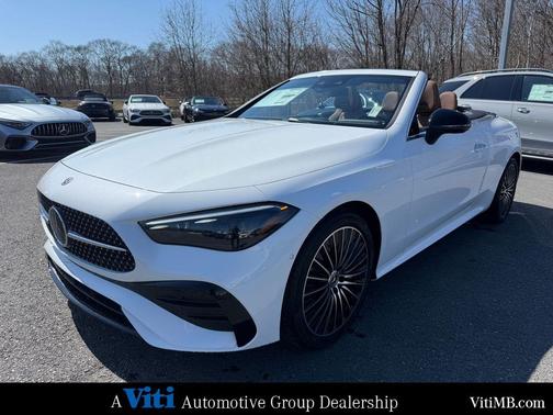 Moonlight White 2026 Mercedes-Benz CLE 450 4MATIC
