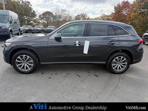 2026 Mercedes-Benz GLC 300 4MATIC