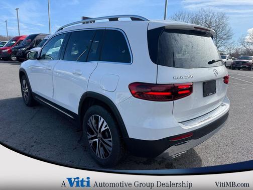 Polar White 2026 Mercedes-Benz GLB 250 4MATIC