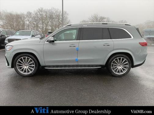 2025 Mercedes-Benz GLS 450 4MATIC