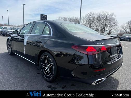 Obsidian Black Metallic 2026 Mercedes-Benz E-Class 4MATIC