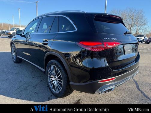 2026 Mercedes-Benz GLC 300 4MATIC