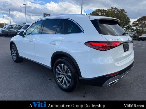2026 Mercedes-Benz GLC 300 4MATIC