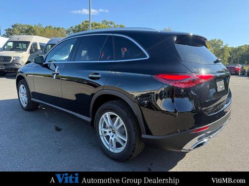2026 Mercedes-Benz GLC 300 4MATIC