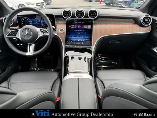 2025 Mercedes-Benz GLC 300 4MATIC
