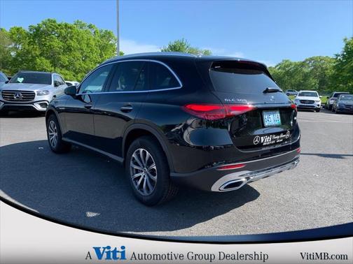 2025 Mercedes-Benz GLC 300 4MATIC