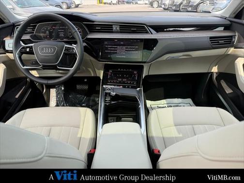 2024 Audi Q8 e-tron Premium Plus