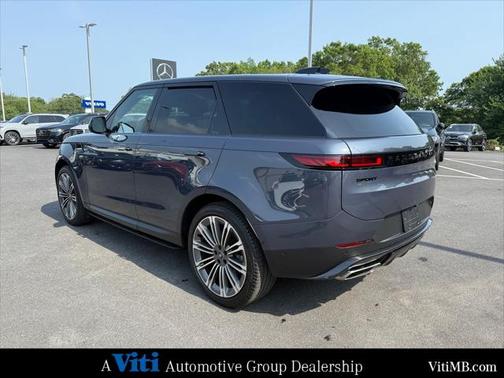 2023 Land Rover Range Rover Sport SE