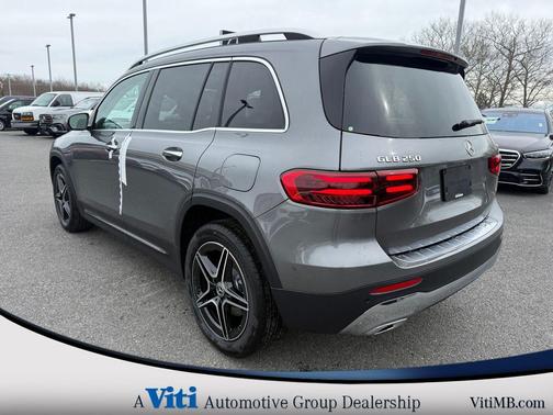 Mountain Grey Metallic 2026 Mercedes-Benz GLB 250 4MATIC