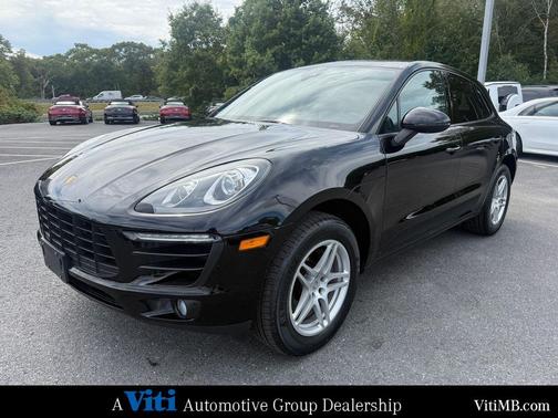 2017 Porsche Macan Base